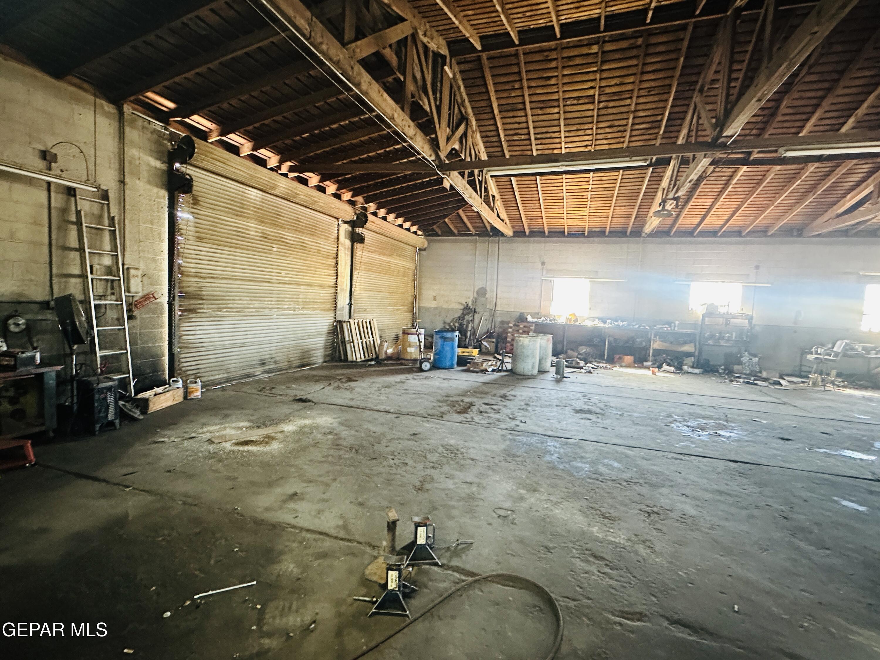 841 S Main & 124 Wildcat Dr. Street