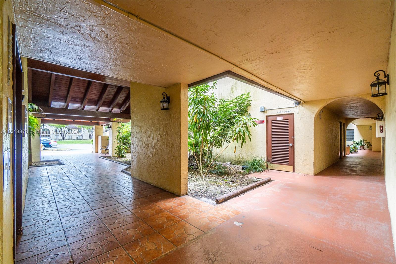 8800 SW 123rd Ct # 106 Unit: J-106