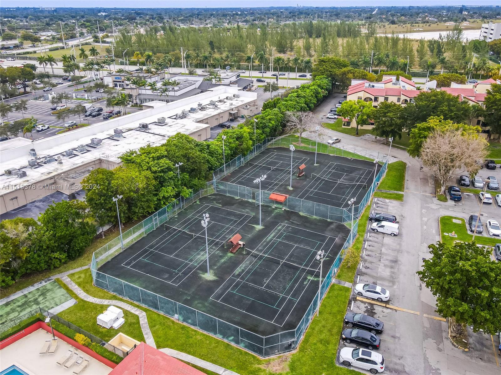 8800 SW 123rd Ct # 106 Unit: J-106