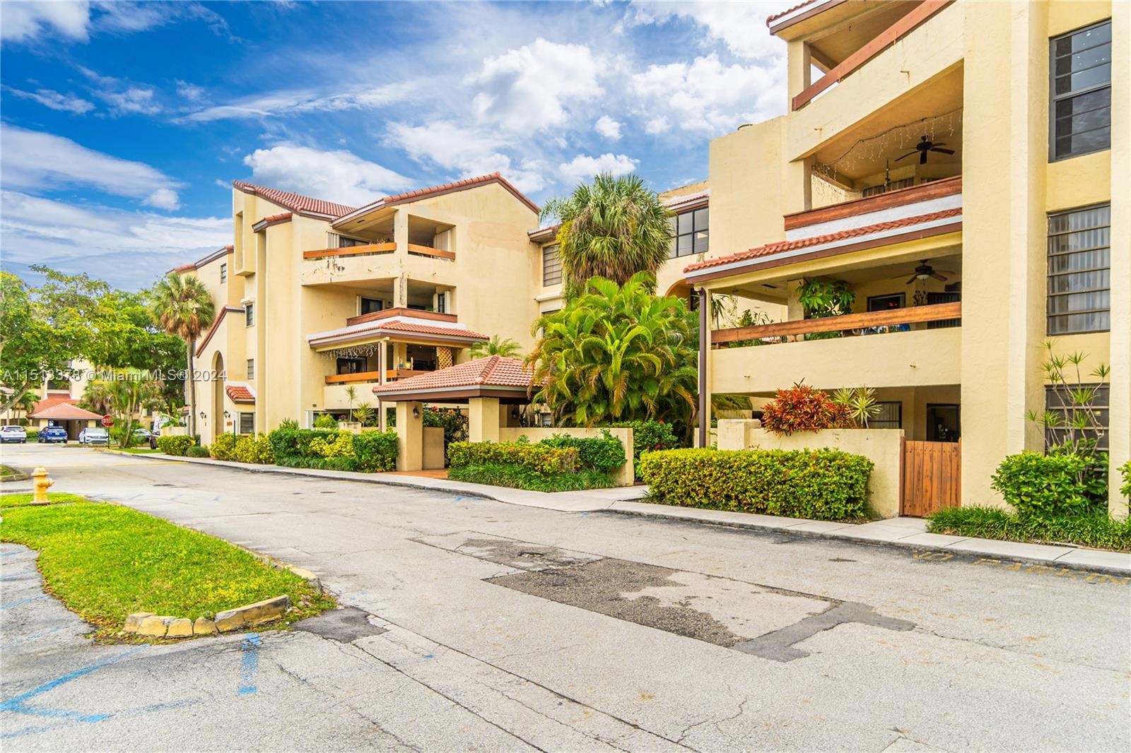 8800 SW 123rd Ct # 106 Unit: J-106