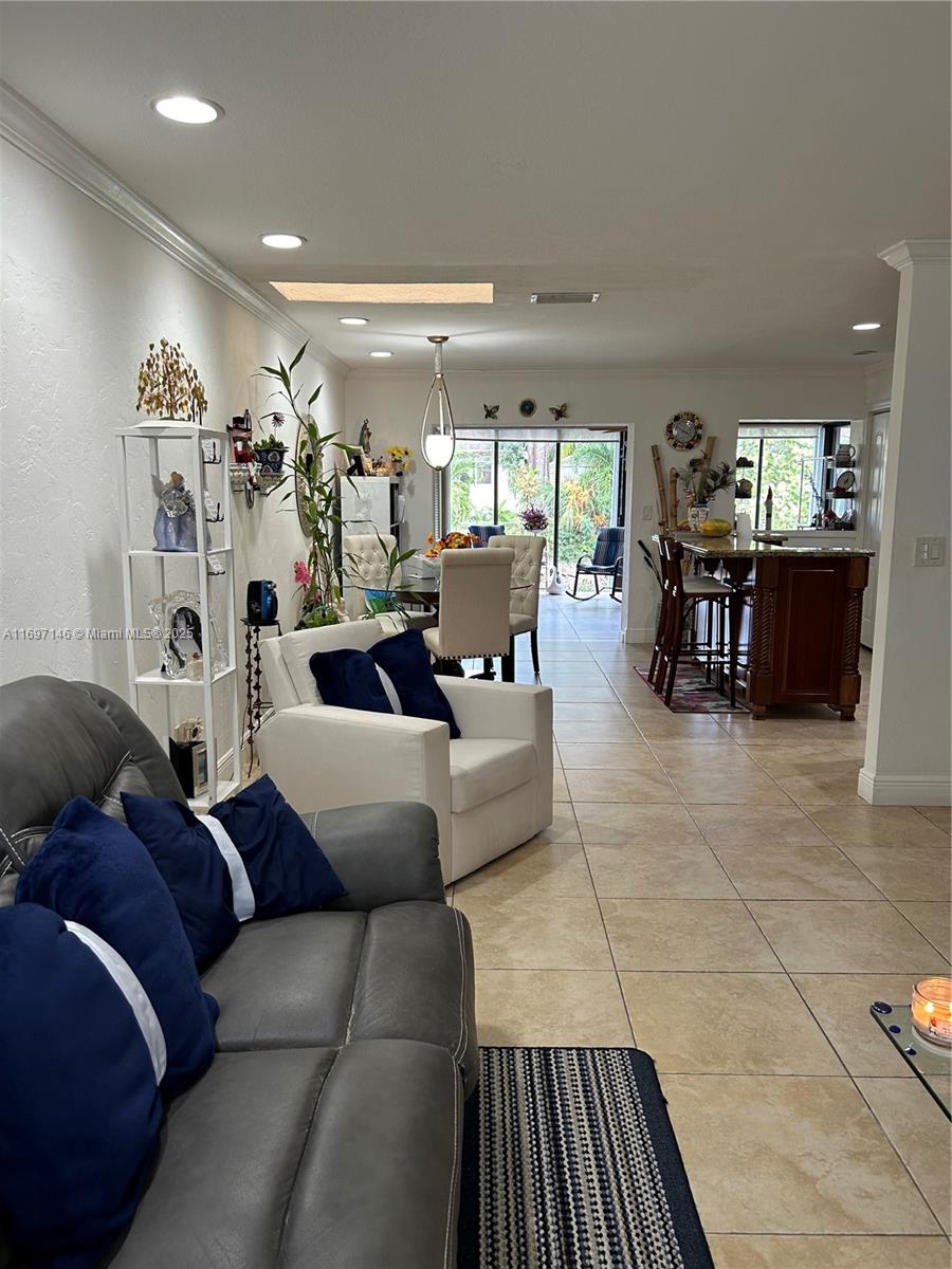 2207 SW 100th Ct