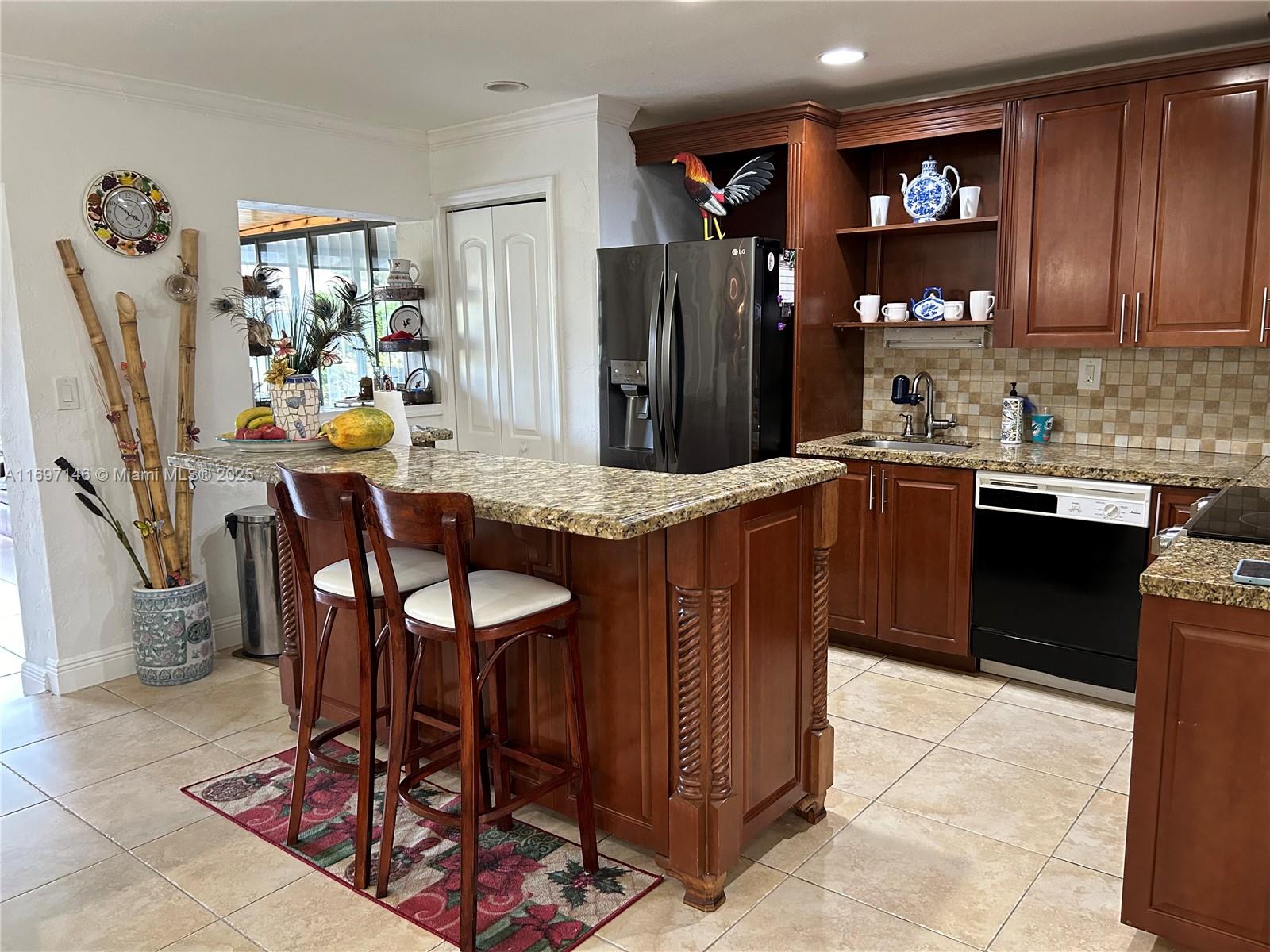 2207 SW 100th Ct