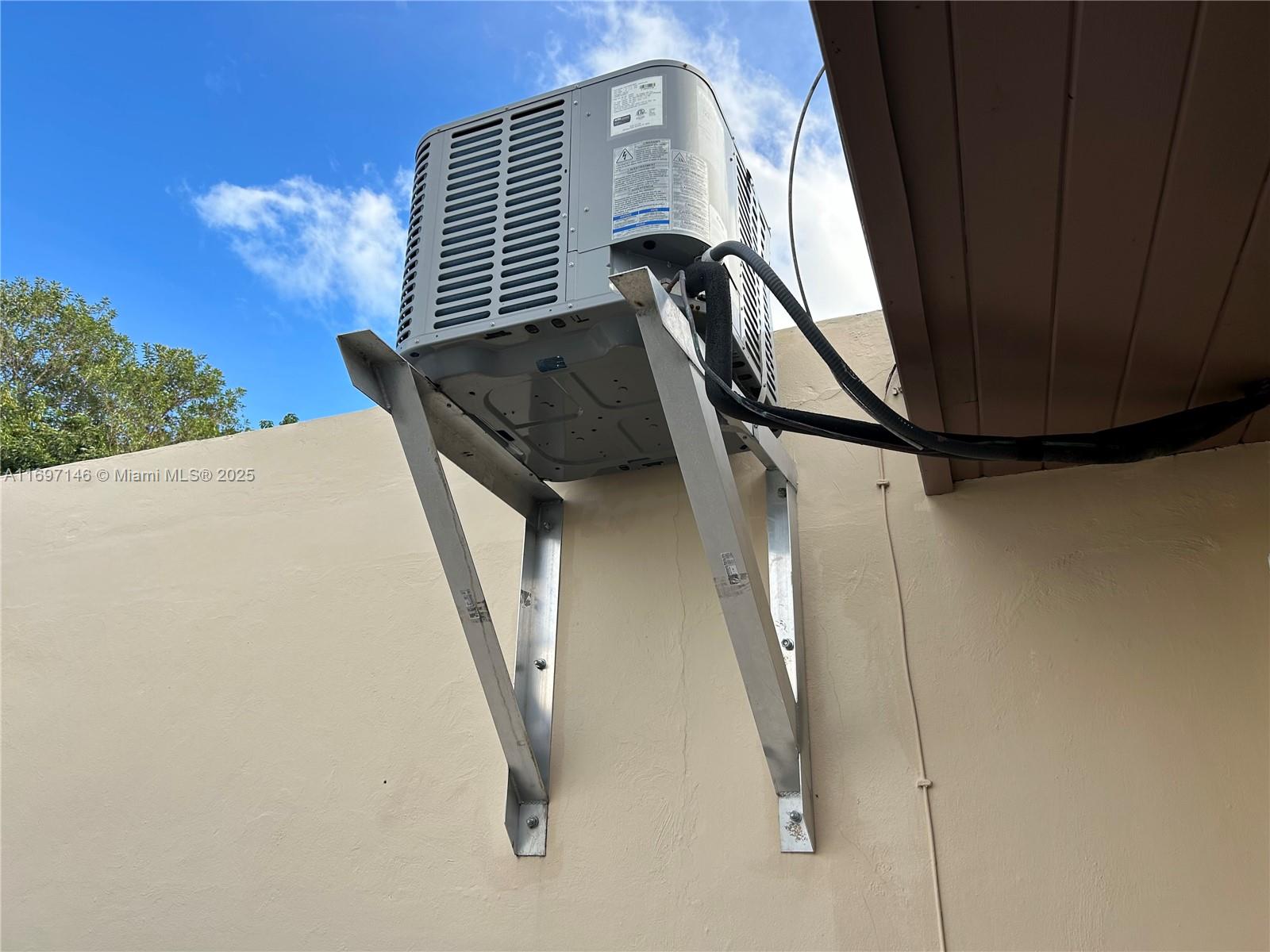 2207 SW 100th Ct