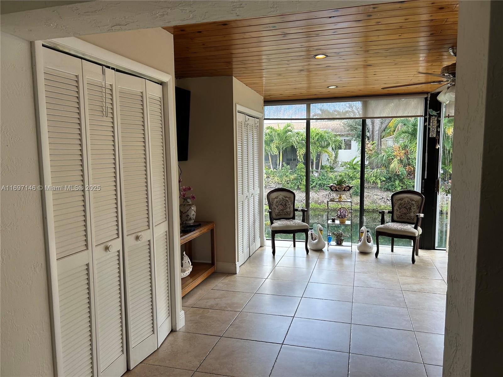 2207 SW 100th Ct