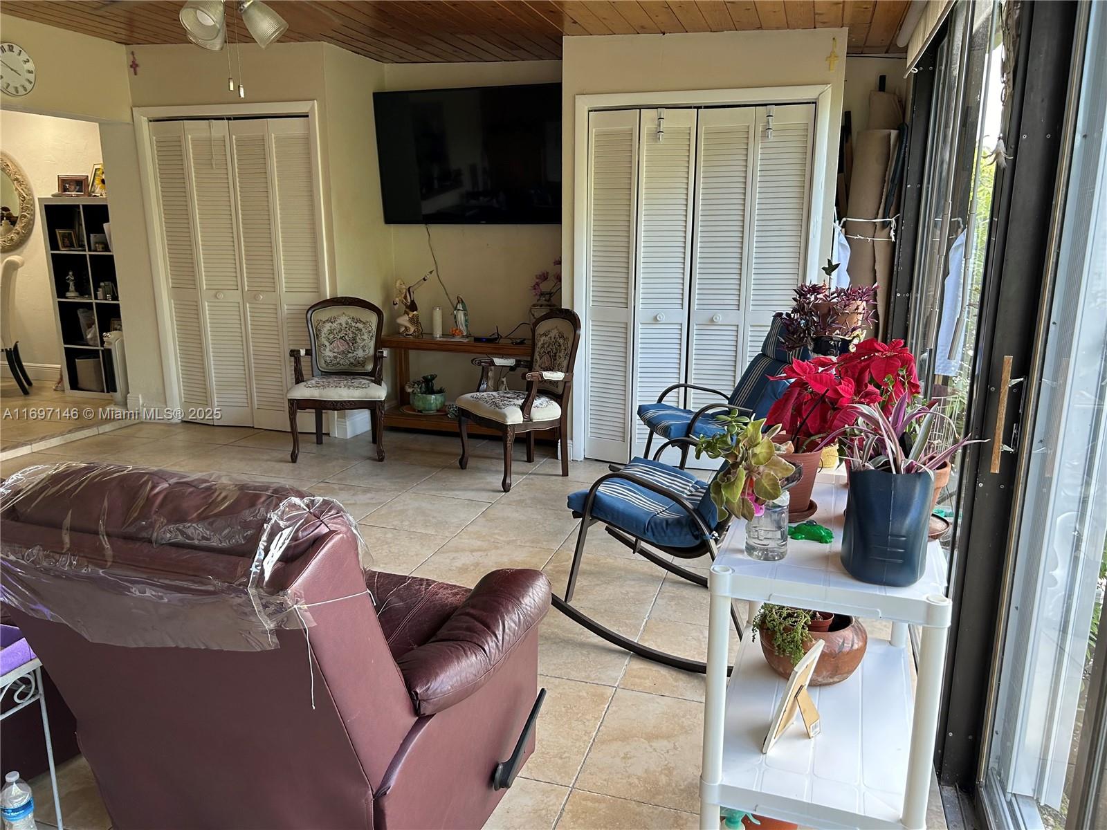 2207 SW 100th Ct