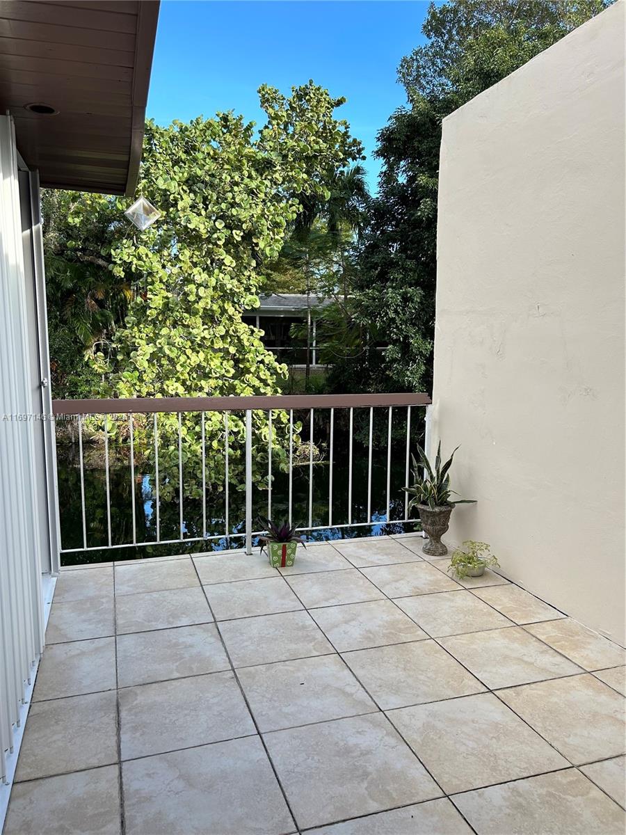 2207 SW 100th Ct