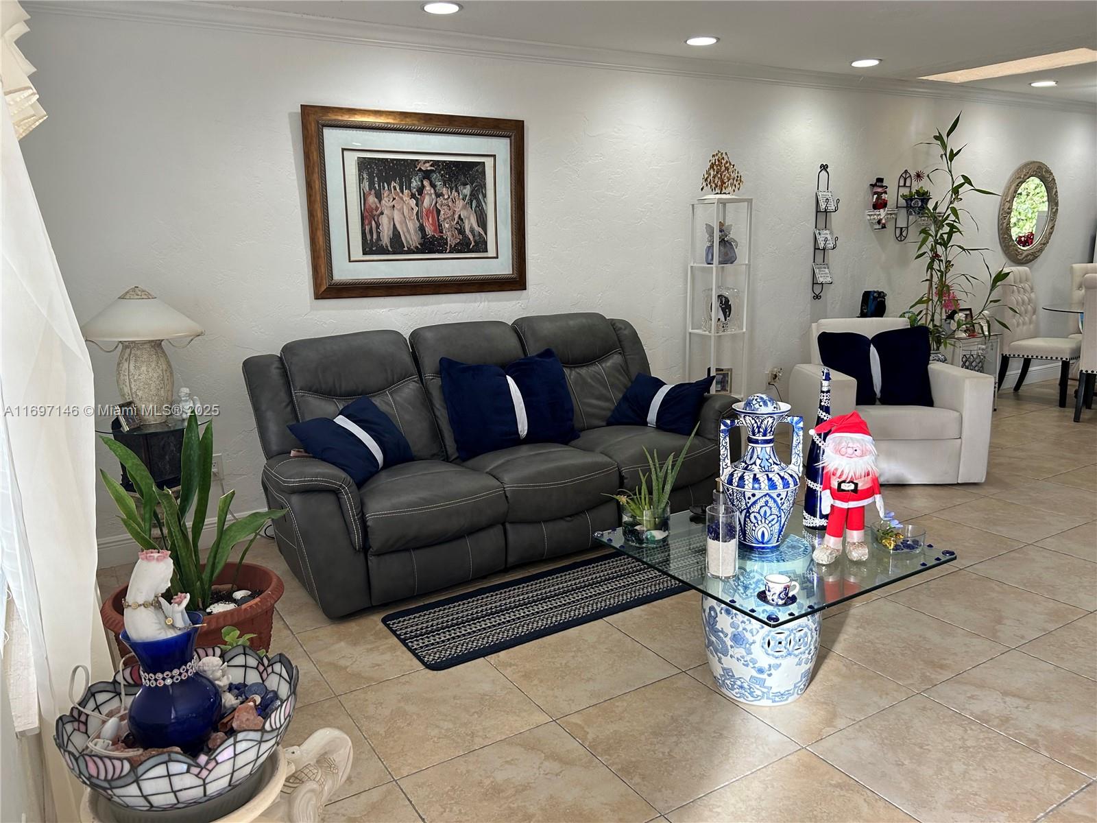 2207 SW 100th Ct
