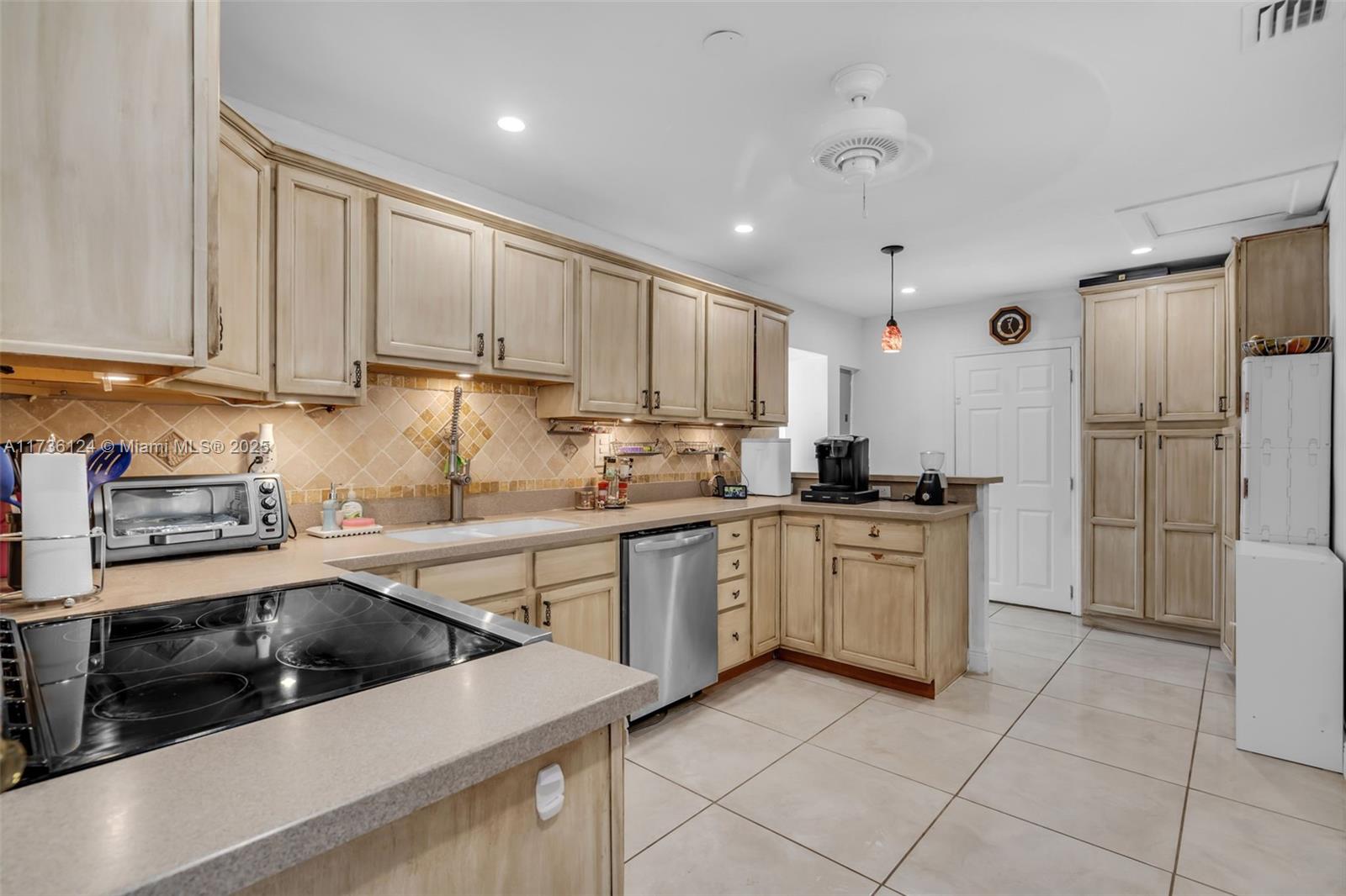 1420 SW 91st Ave