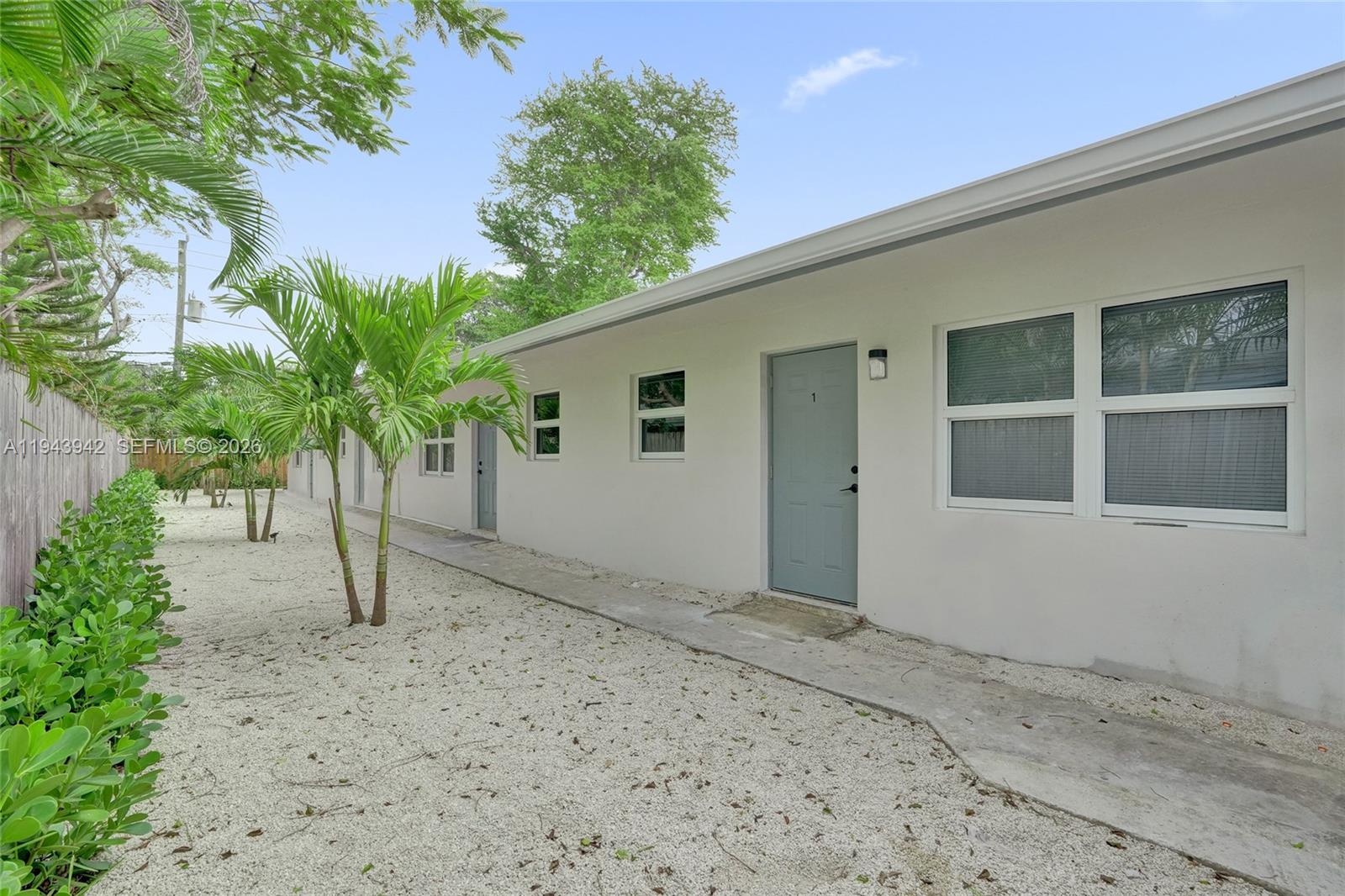 922 NW 4th Ave