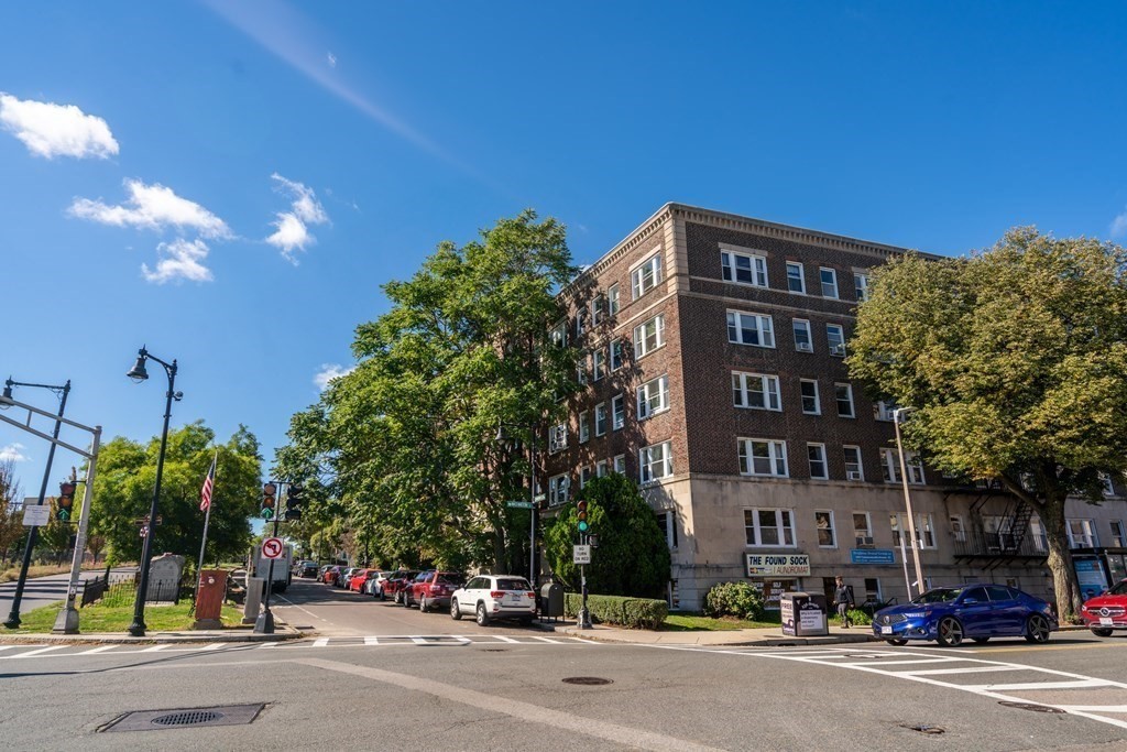 1607 Commonwealth Avenue # 12A