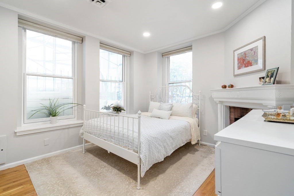 199 Marlborough St # 102