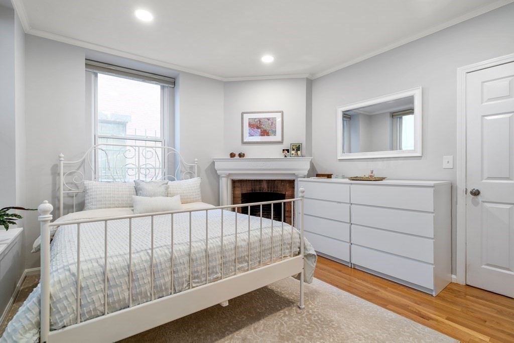 199 Marlborough St # 102