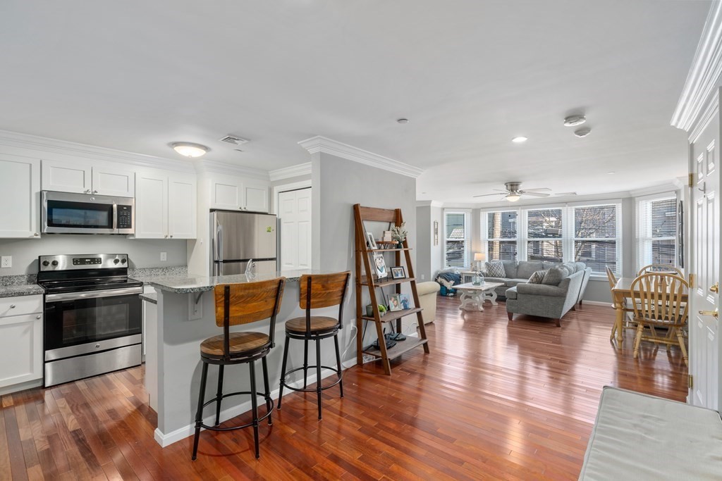 165 W 6th Street # F