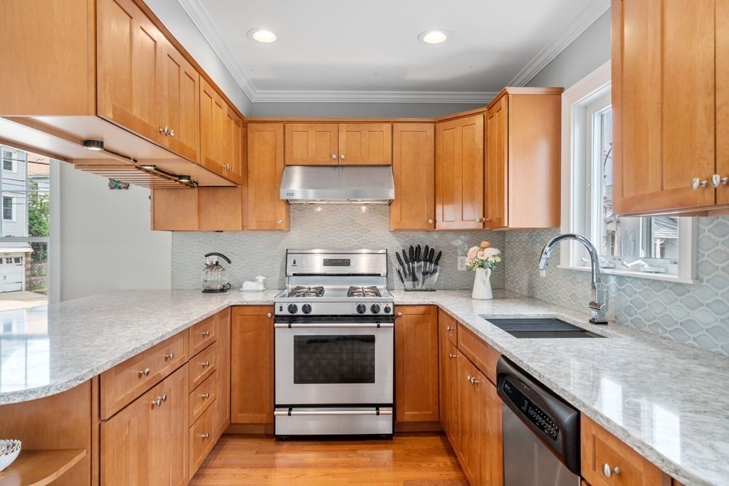 3 Stockwell Street # 1