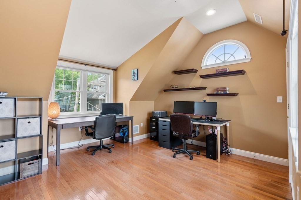 3 Stockwell Street # 1