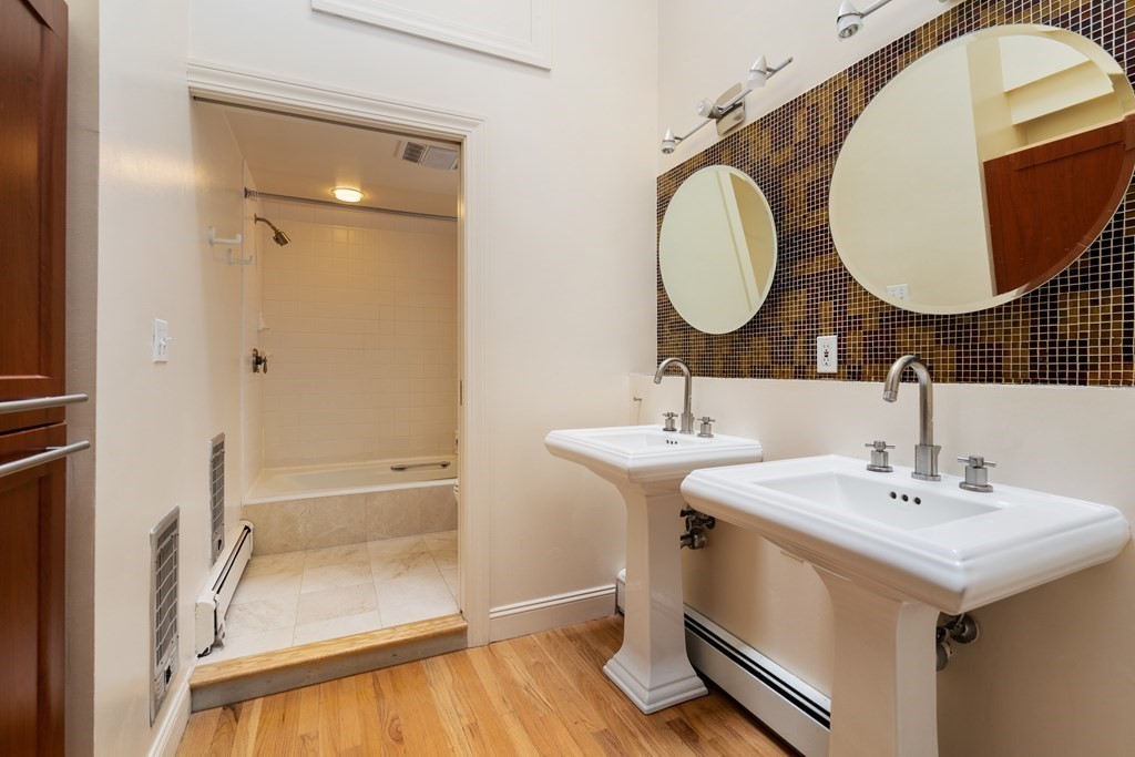 110 Lexington Street