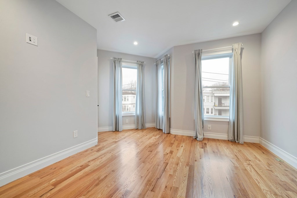 101 Rosseter St # 101