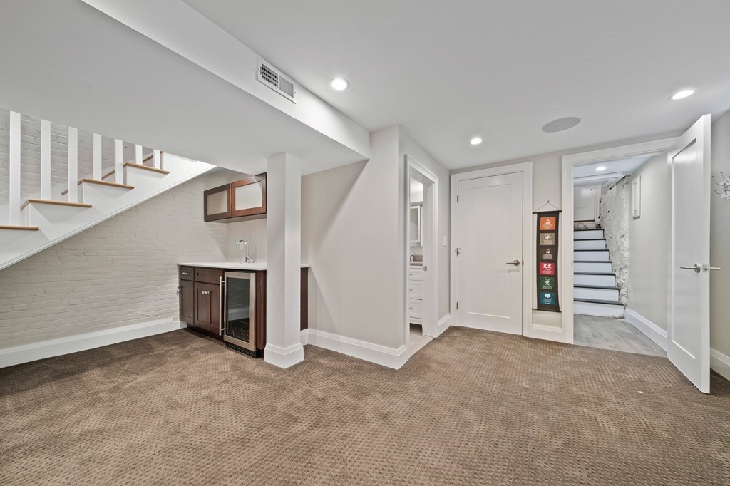 101 Rosseter St # 101