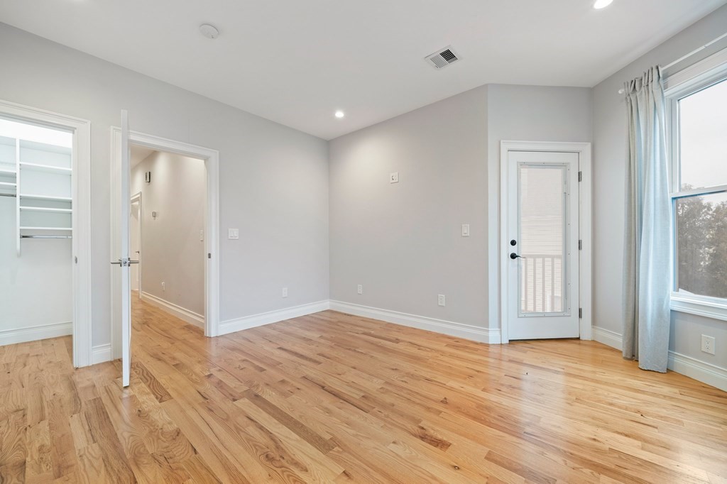 101 Rosseter St # 101