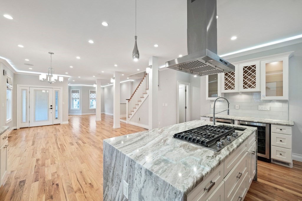 101 Rosseter St # 101