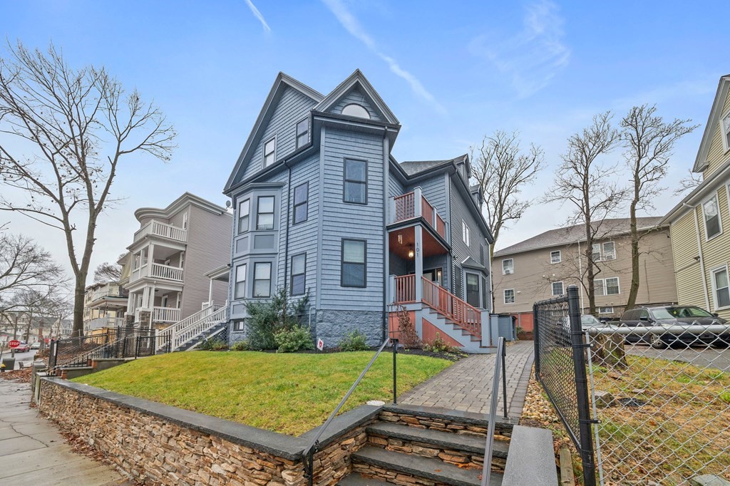 101 Rosseter St # 101