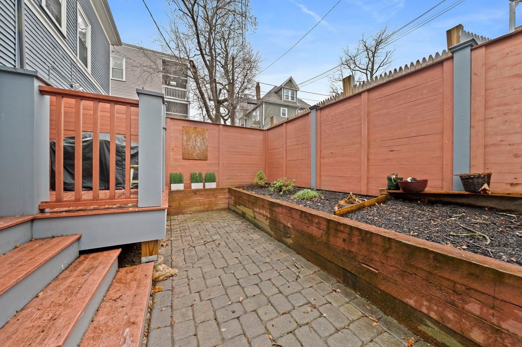 101 Rosseter St # 101