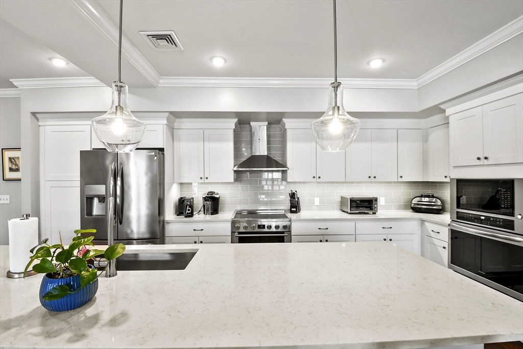 635 Old Post Road # 108