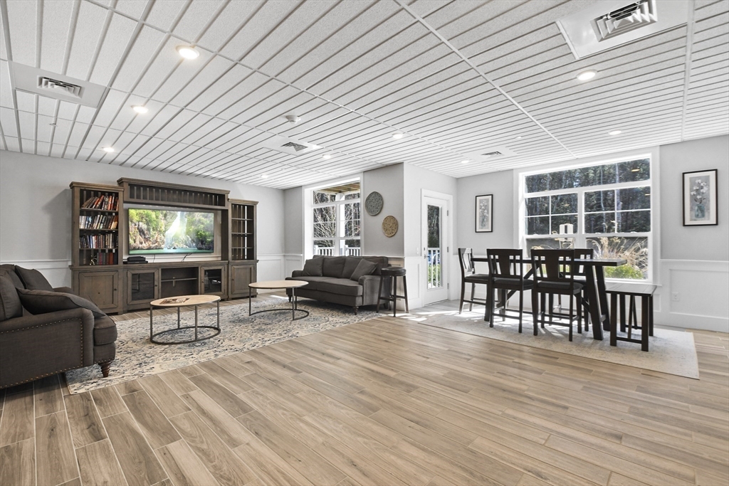 635 Old Post Road # 108