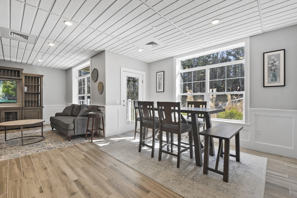 635 Old Post Road # 108