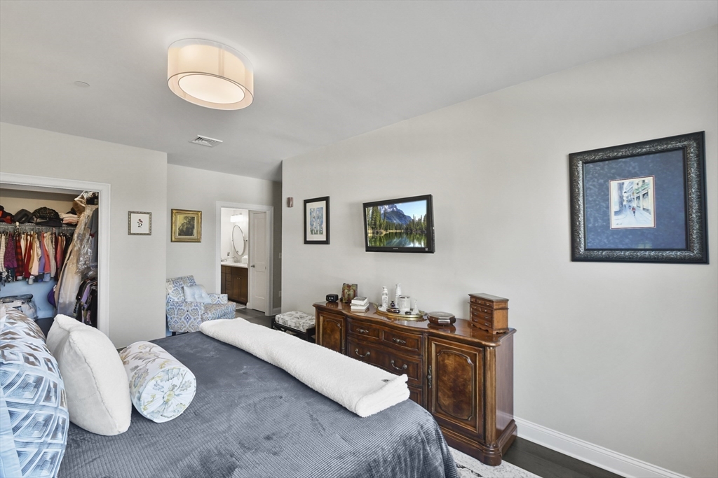 635 Old Post Road # 108