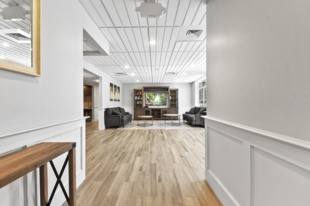 635 Old Post Road # 108