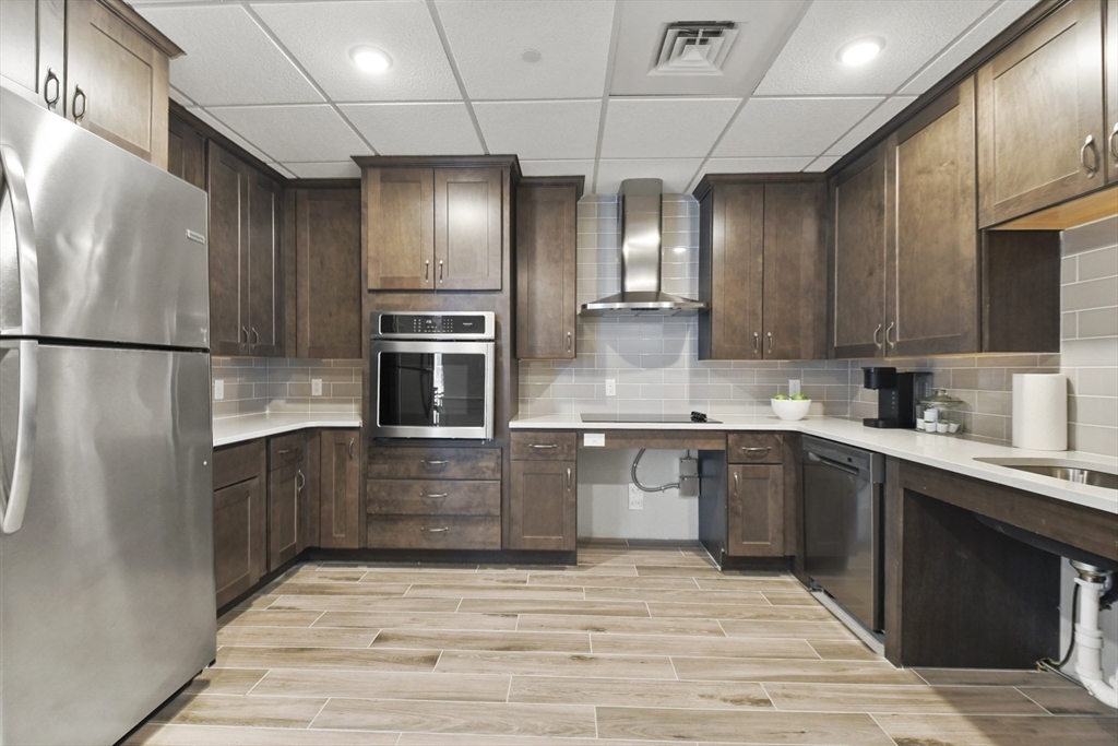 635 Old Post Road # 108