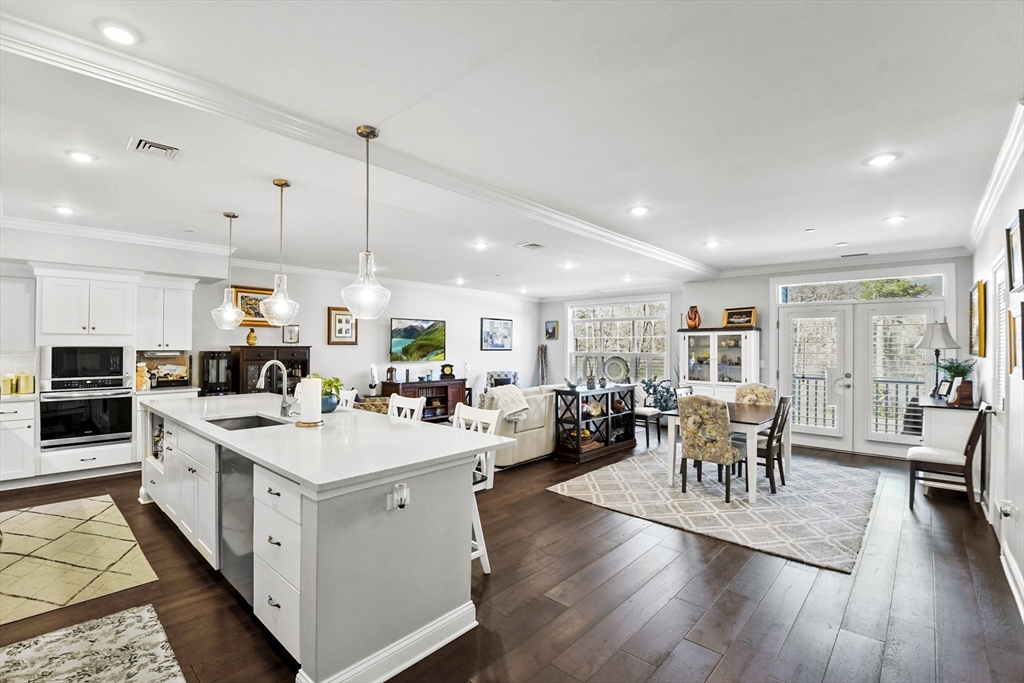 635 Old Post Road # 108