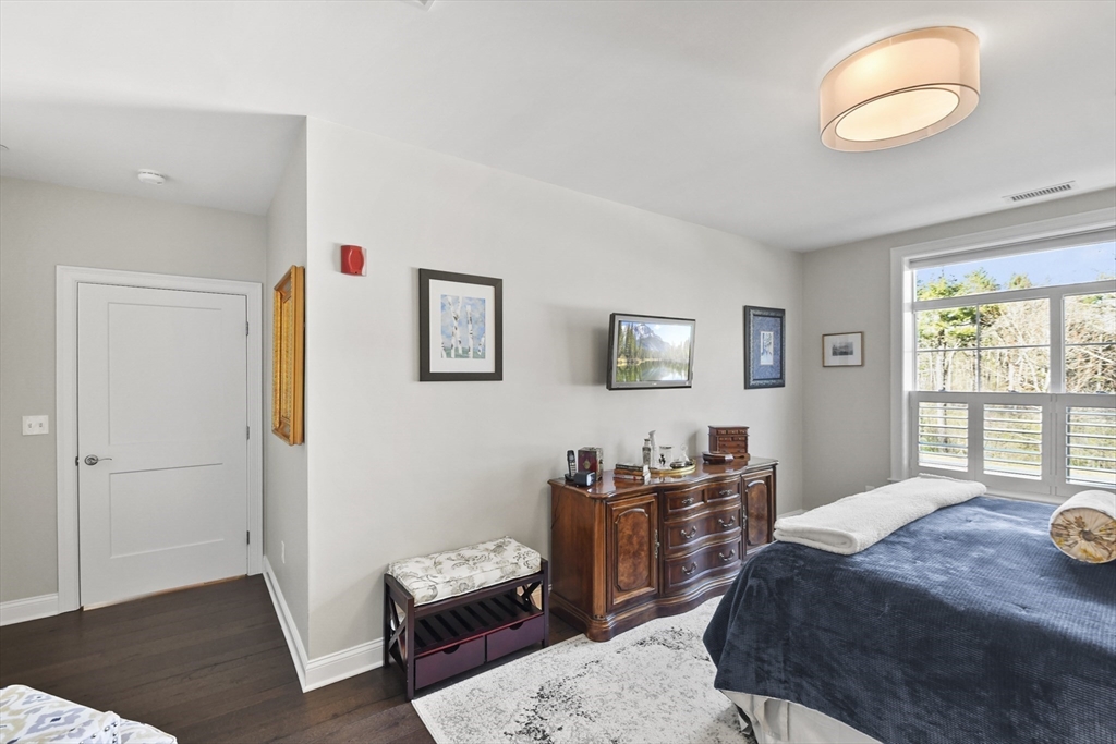 635 Old Post Road # 108