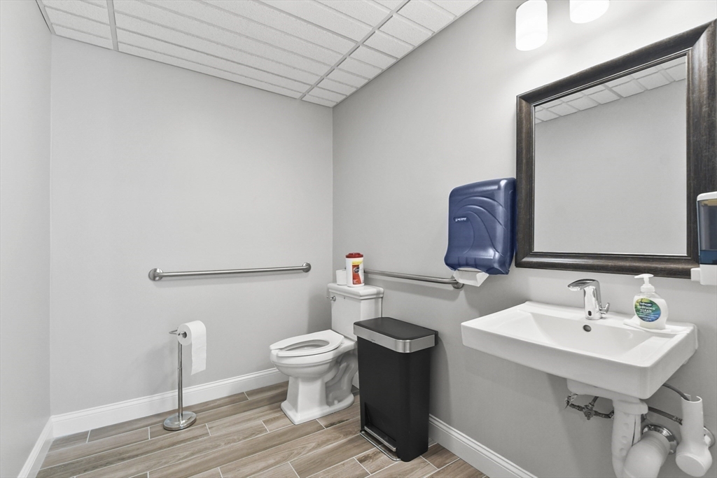 635 Old Post Road # 108