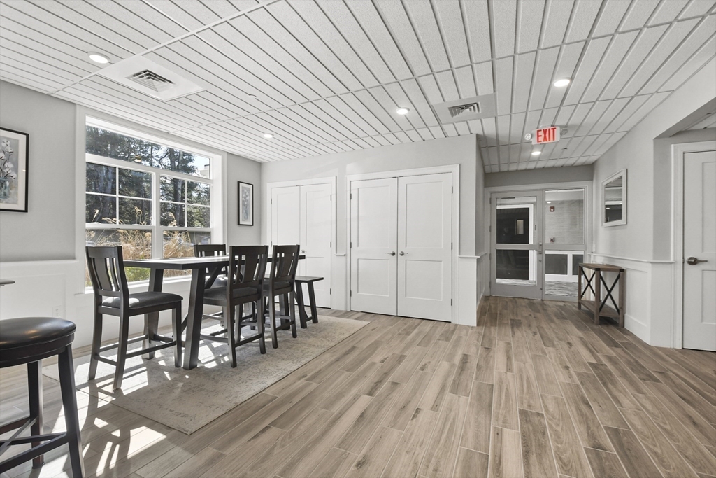 635 Old Post Road # 108