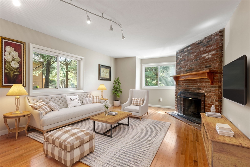 106 Captain Eames Circle # 106