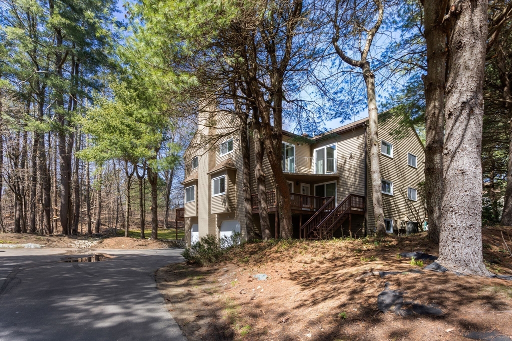 106 Captain Eames Circle # 106