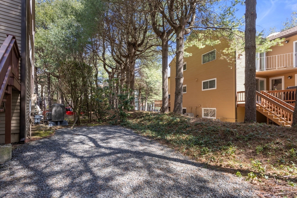 106 Captain Eames Circle # 106