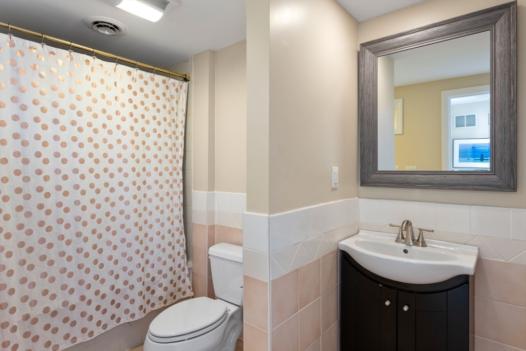 106 Captain Eames Circle # 106