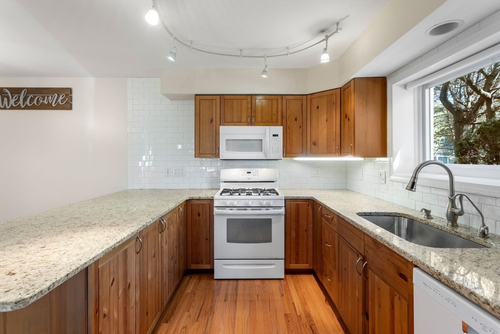 106 Captain Eames Circle # 106