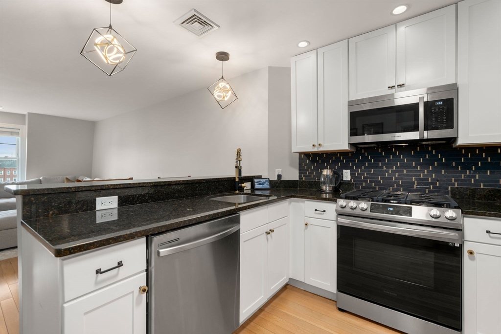312-320 West 3rd Street # 301