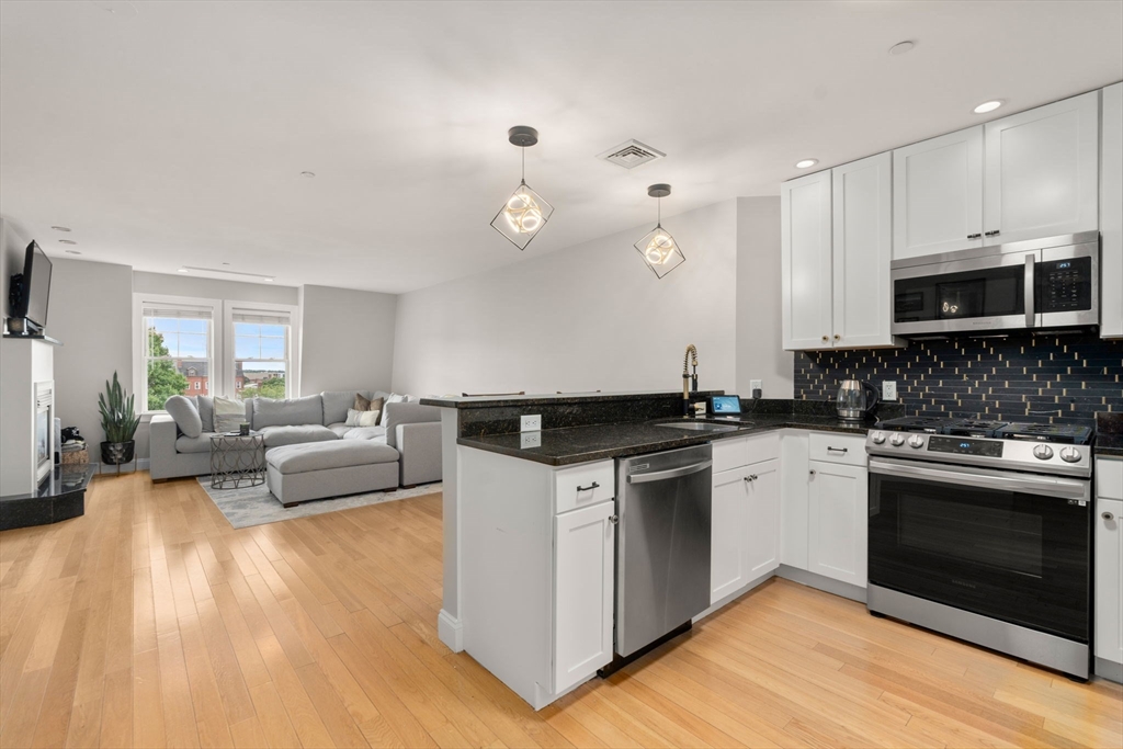 312-320 West 3rd Street # 301