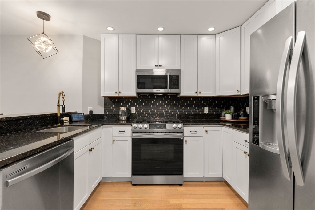 312-320 West 3rd Street # 301