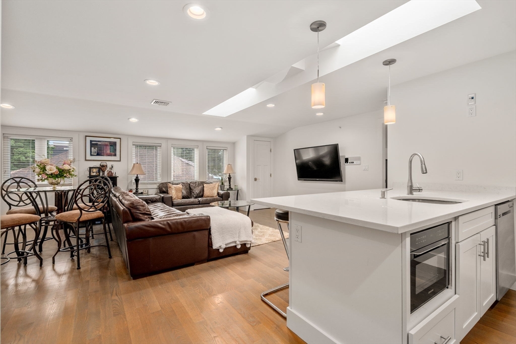 491-493 Ashmont Street # 3