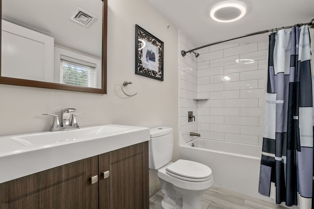 491-493 Ashmont Street # 3