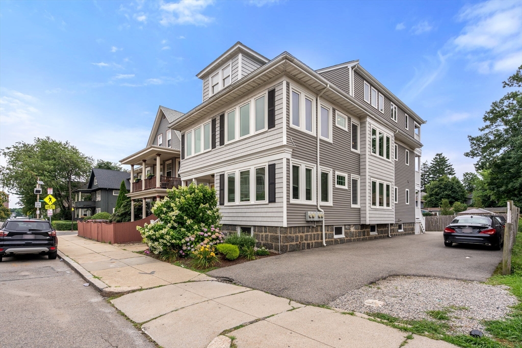 491-493 Ashmont Street # 3