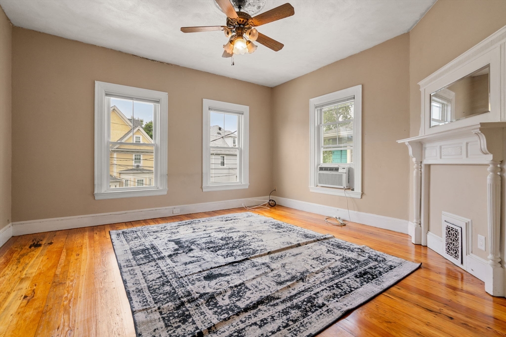 28 Bayard Street # 2