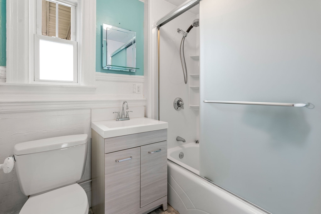 28 Bayard Street # 2