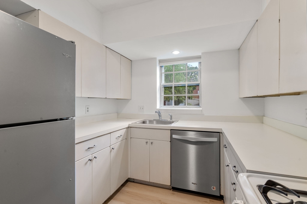 132 Lake Shore Road # 4